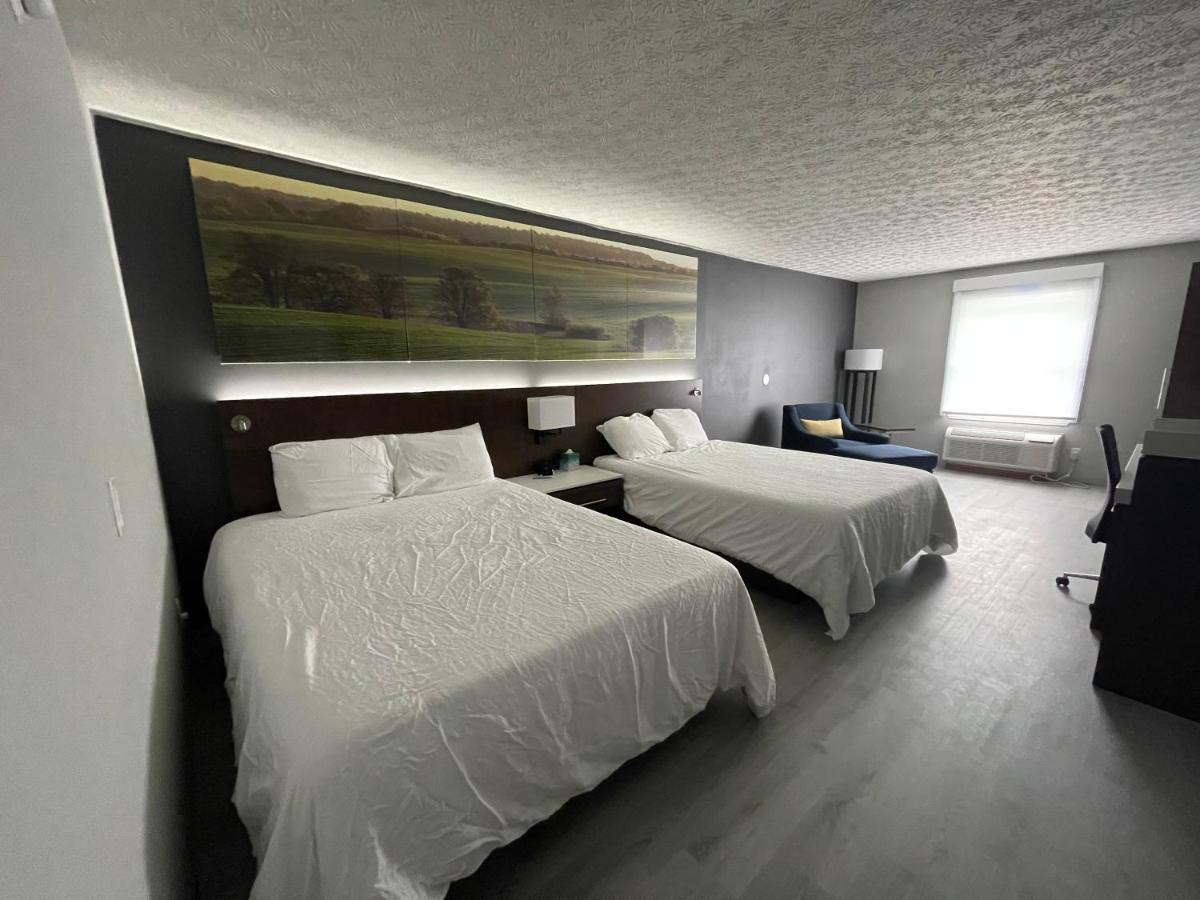 Luxor Inn & Suites, A Travelodge By Wyndham Elkins Bagian luar foto