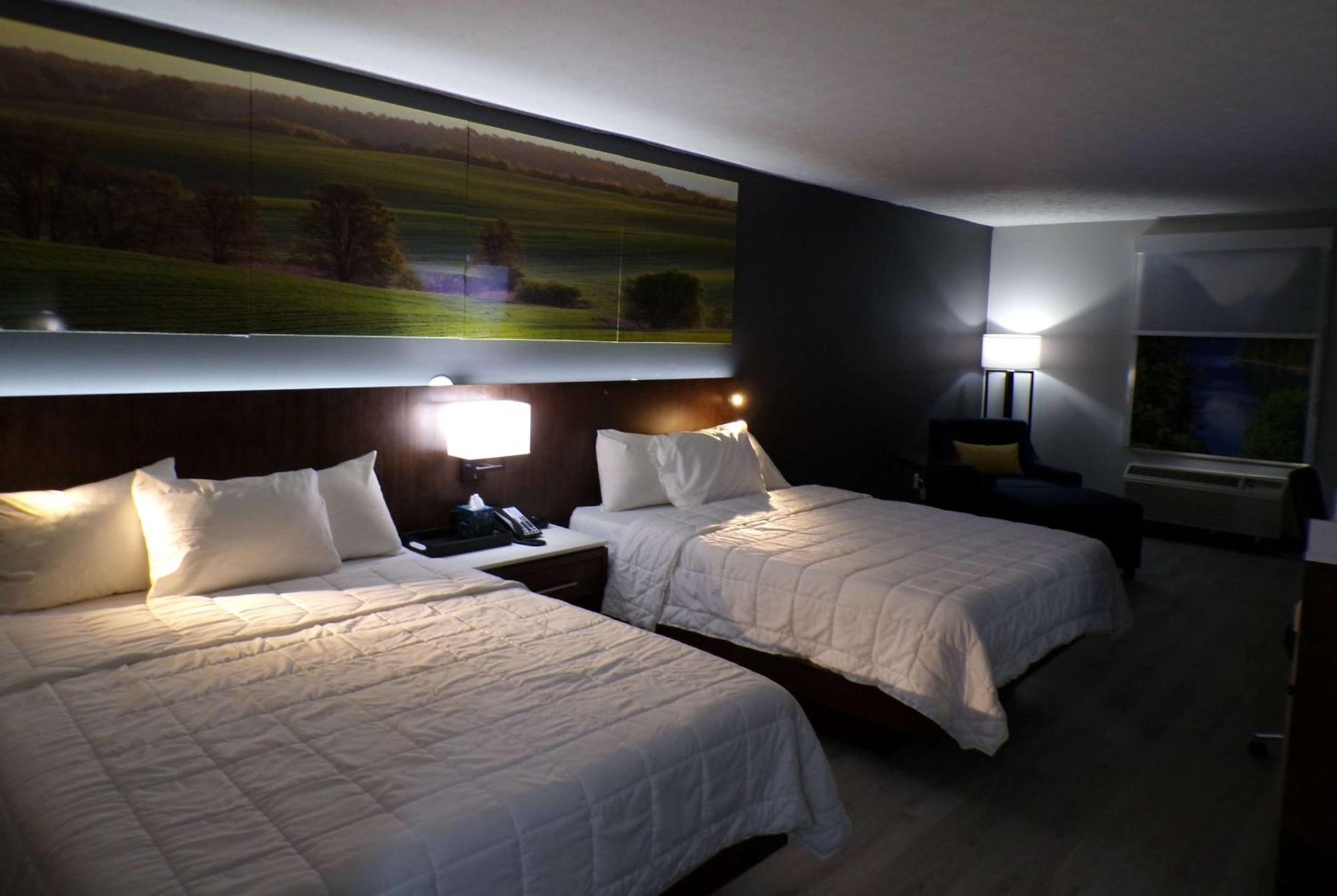 Luxor Inn & Suites, A Travelodge By Wyndham Elkins Bagian luar foto