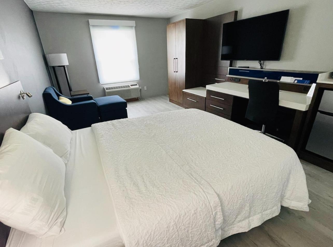 Luxor Inn & Suites, A Travelodge By Wyndham Elkins Bagian luar foto